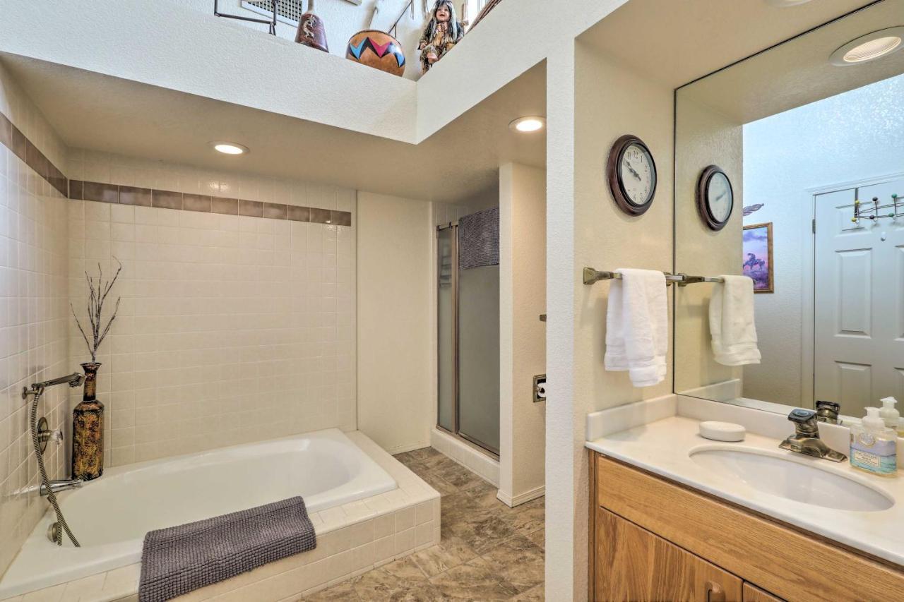Sedona Home With Golf Course View And Pool Access! Exterior photo